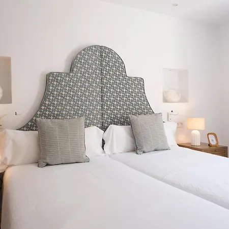 Petit Biniaraix - Ex Menditzu Hotell *